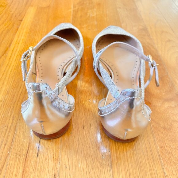Tory Burch Bernadette Silver Pointed Toe Flats - Picture 4 of 6